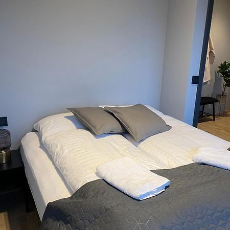 Lovely Apartment With Hot Tub Access Ακουρέιρι Εξωτερικό φωτογραφία